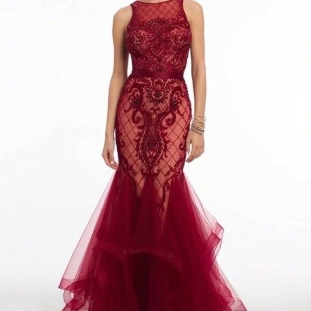 Stunning Camille La Vie burgundy/wine prom dress, size 2 only worn once.